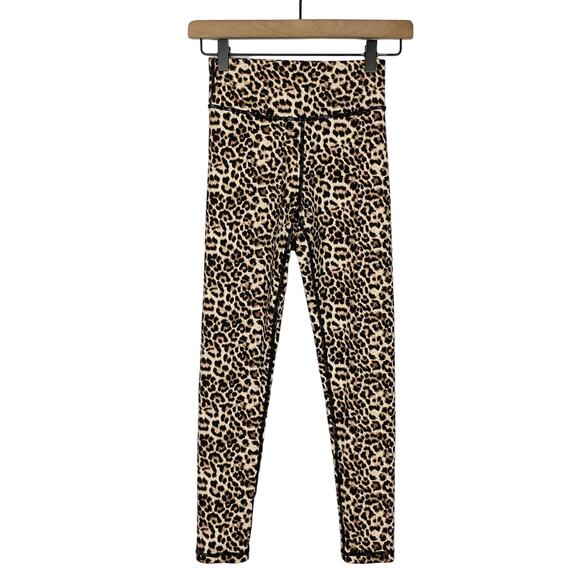 Zyia | Cheetah Print Butt Scrunch High Waist Full Length Brilliant Leggings - Picture 4 of 9